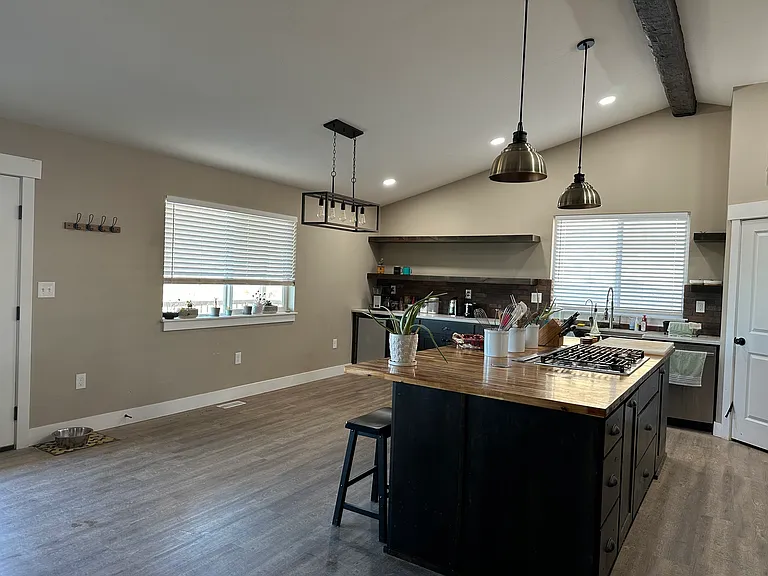 1725 Peerless Pl — Photo 11