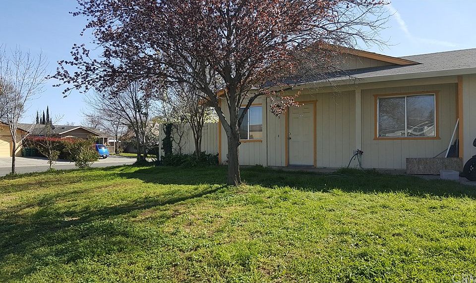2nd image of 905 Date St