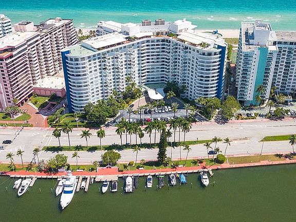 3rd image of 5161 Collins Ave APT 306