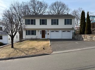 191 Sunset Ave, Fairfield, CT 06824