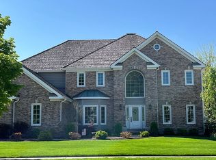 2459 Fawn Lake Cir, Naperville, IL