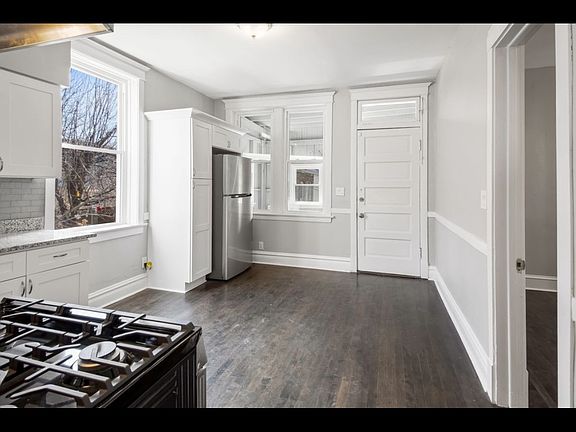 5th image of 5527 W 22nd Pl Unit 2