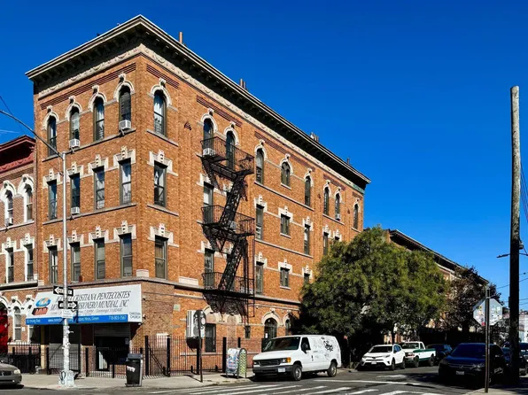 83 Irving Avenue image 1 of 19