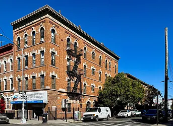 83 Irving Avenue, #7