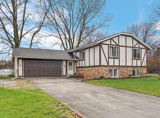 11927 Paul Revere Rd, Demotte, IN 46310