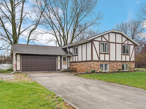 11927 Paul Revere Rd, Demotte, IN 46310