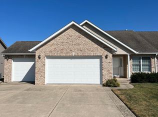 4504 Castle Pines Dr, Springfield, IL 62711