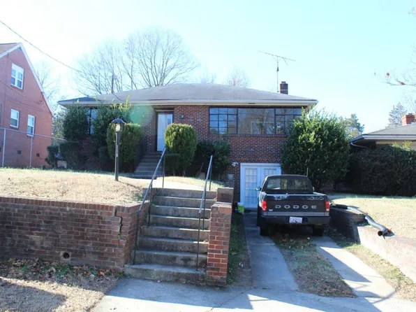 118 Nelson St, Durham, NC 27707