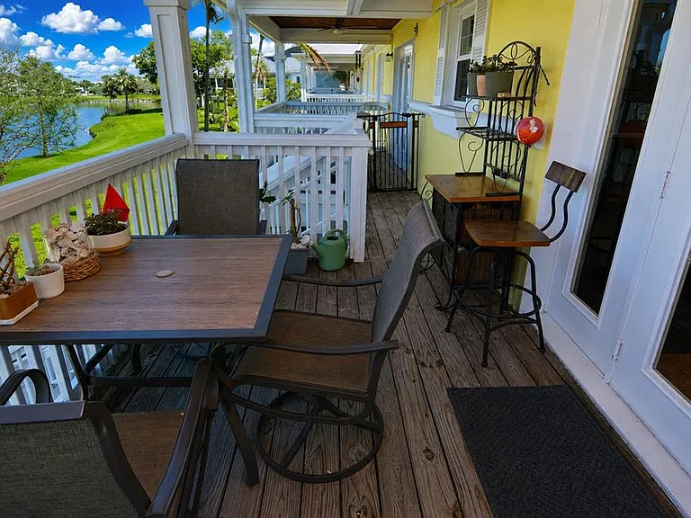 121 Seahorse Dr SE #C — Photo 47