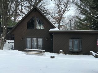 8688 Newburg Rd, Rockford, IL 61108