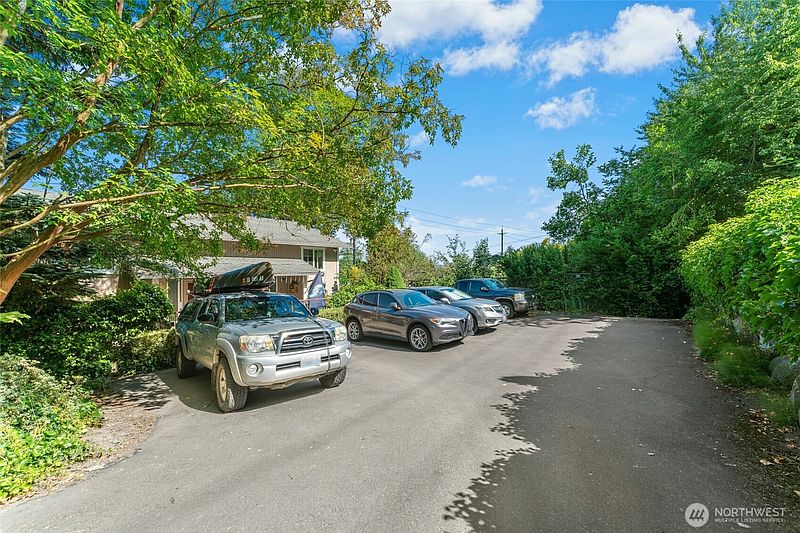 3rd image of 5113 S 4th Avenue