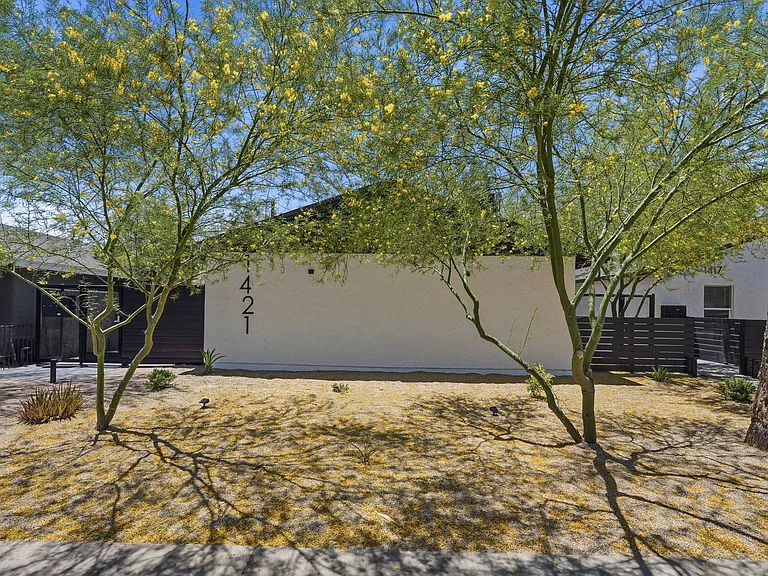 1421 E Roosevelt St #1 — Photo 27