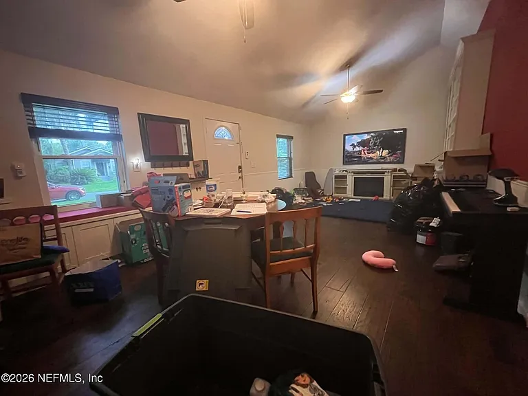 1605 Lakewood Rd — Photo 8