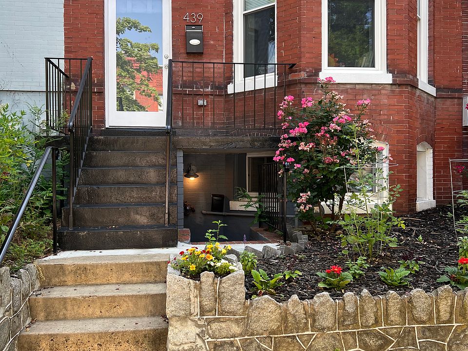 Front entrance of unit