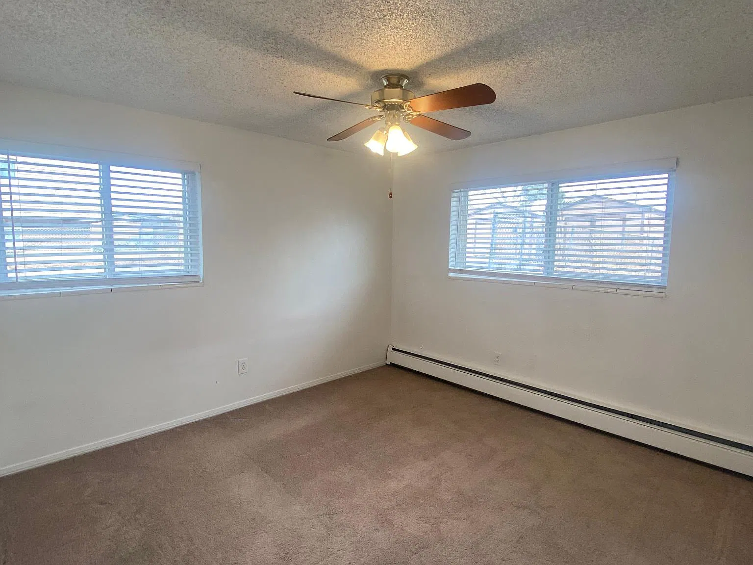 2 bed, 905 sqft, $1,695 — Photo 3
