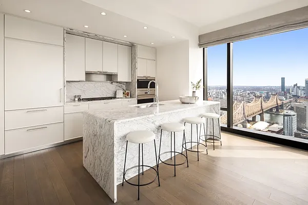 Sold by Corcoran | media 4