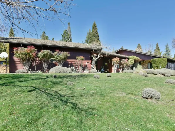 1410 Grizzly Ct, Yreka, CA 96097