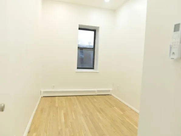 223 West 138th Street image 3 of 4