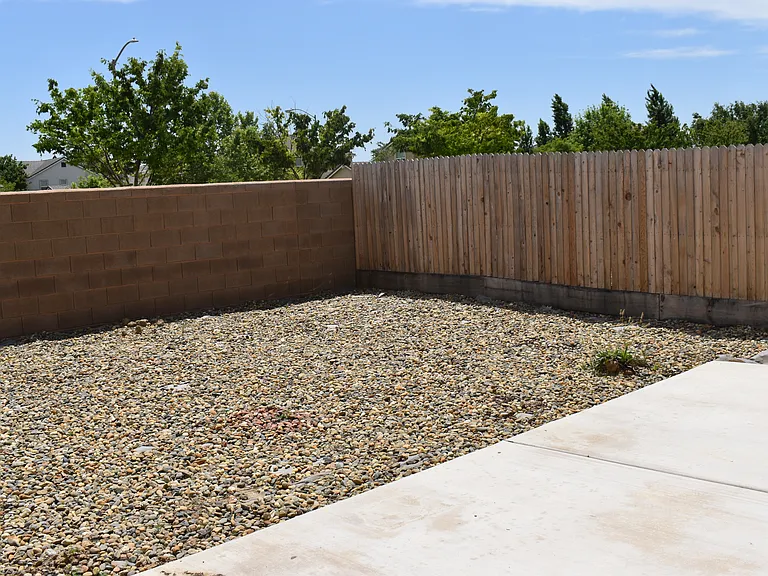 4508 Lindsey Ln — Photo 13