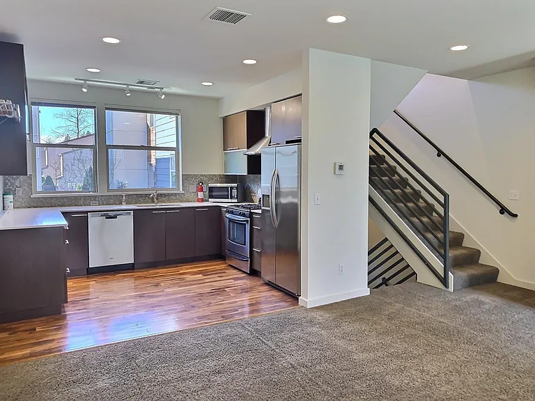 10515 Stone Ave N — Photo 5