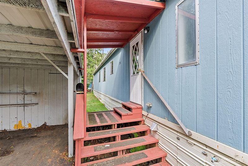 5th image of 850 Crescent Street #53