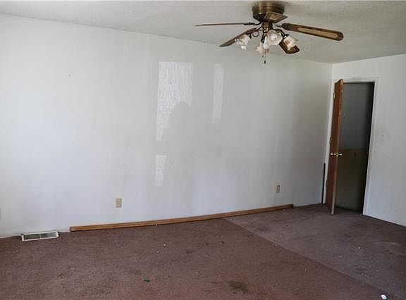 3rd image of 3507 Longwood Ave