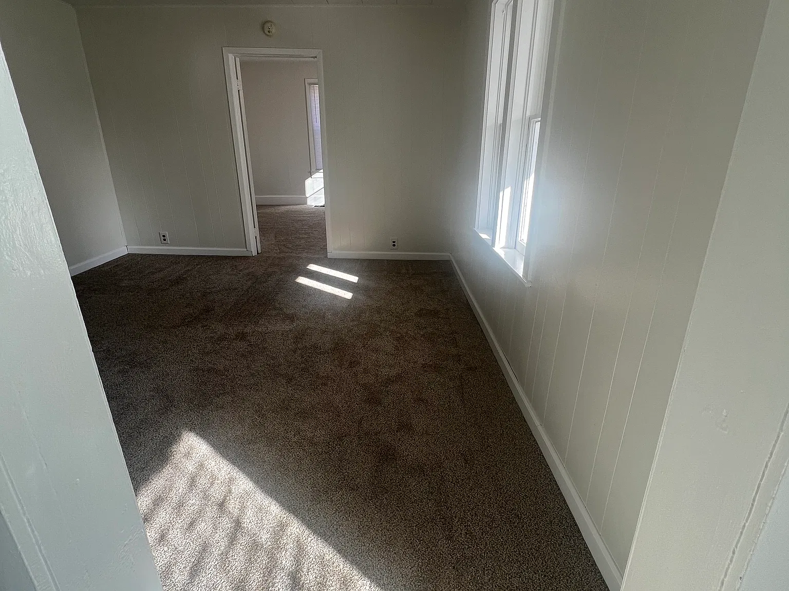2 bed, 975 sqft, $975 — Photo 1