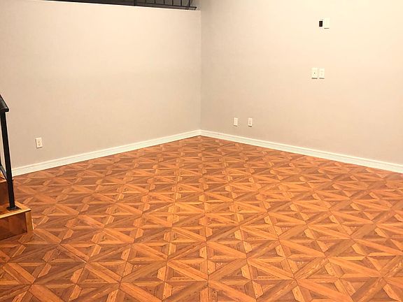 5th image of 1711 Grismer Ave APT 97