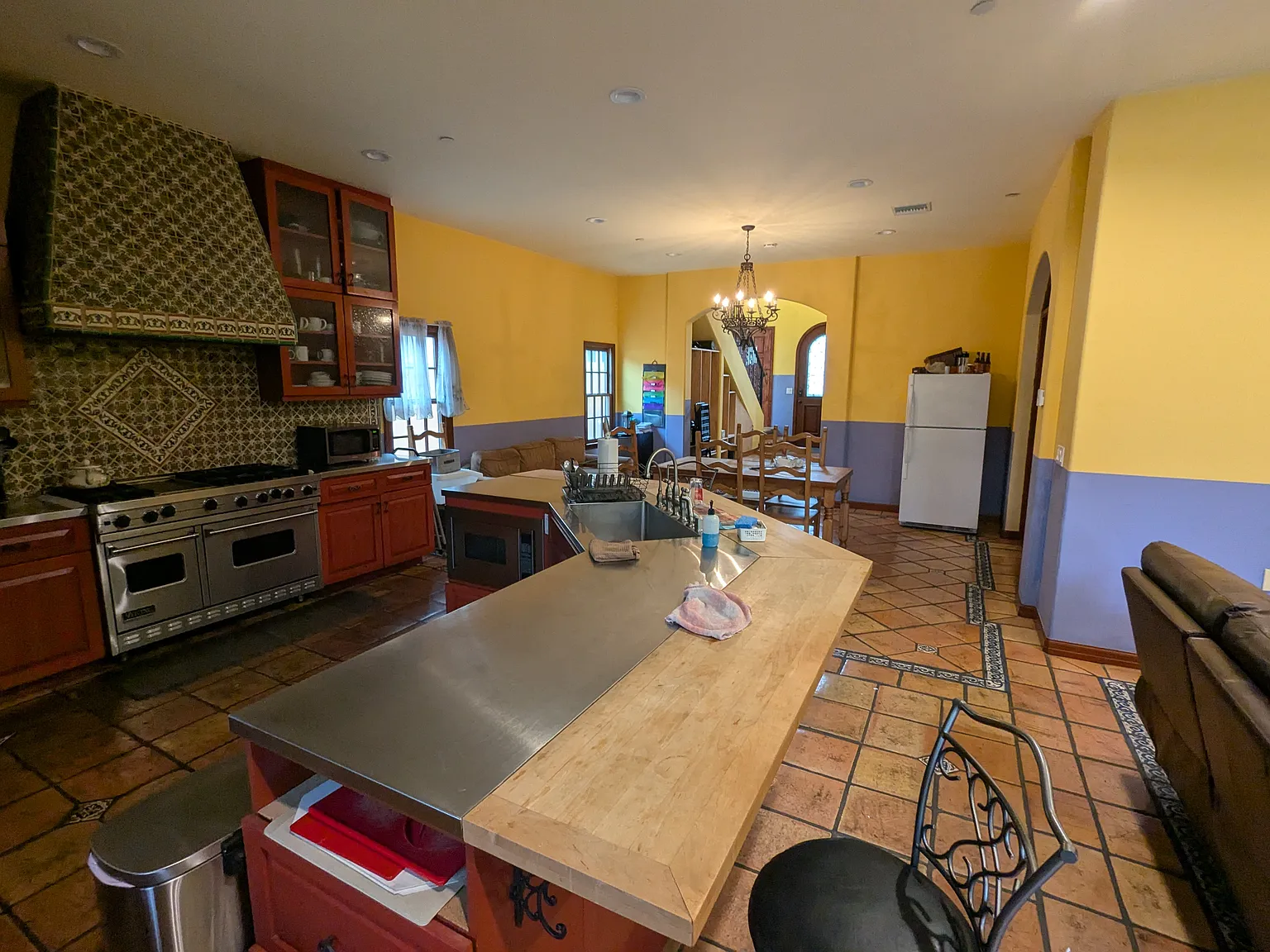 6 bed, 3000 sqft, $1,250 — Photo 3