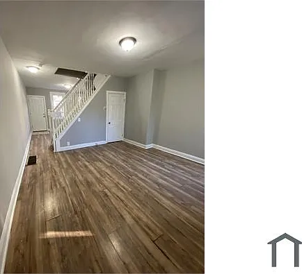 3 bed, 1200 sqft, $1,200 — Photo 4