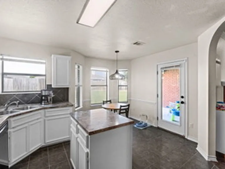 4109 Maid Marian Cir — Photo 10