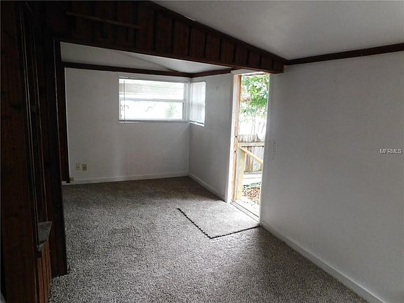 2nd image of 2686 Sunset Dr #A
