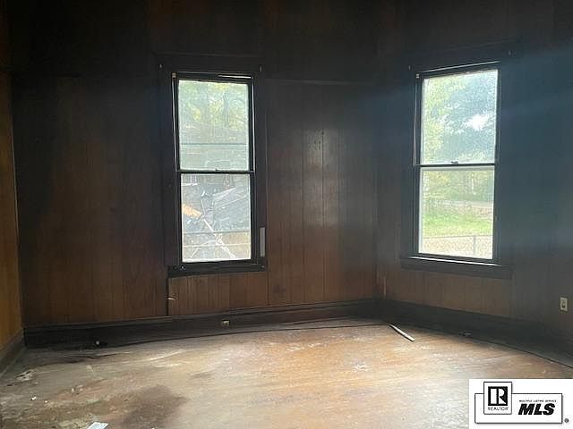 2nd image of 3203 Polk St