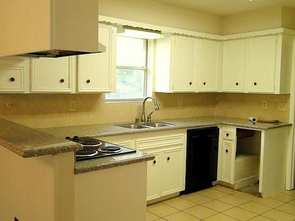4th image of 10627 Tenneta Dr