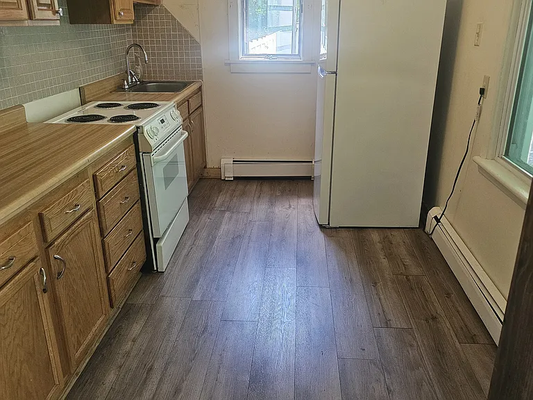 244 Cedar St — Photo 13