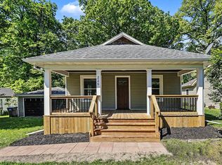 226 S Barker St, New Buffalo, MI 49117