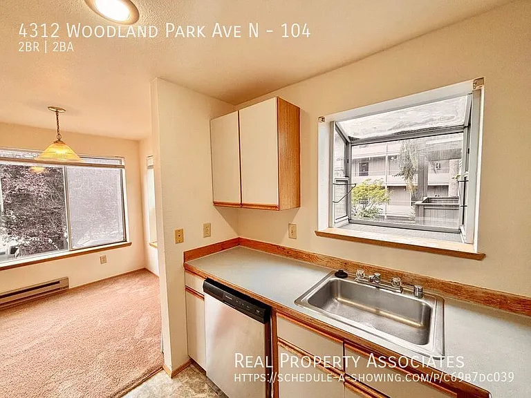 4312 Woodland Park Ave N #104 — Photo 11
