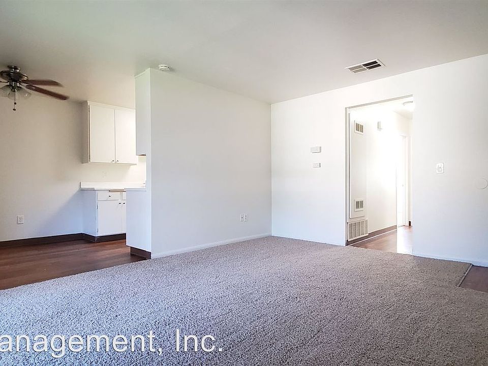1st image of 1043 N Mollison Ave APT D