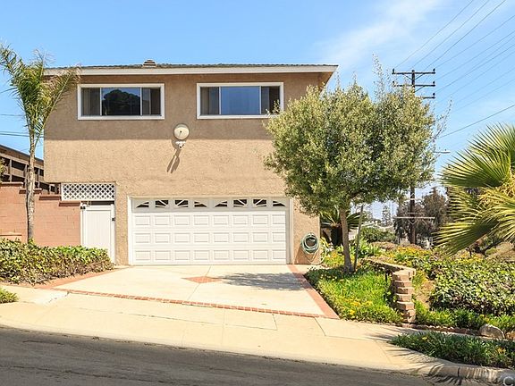 2nd image of 500 Green Ln