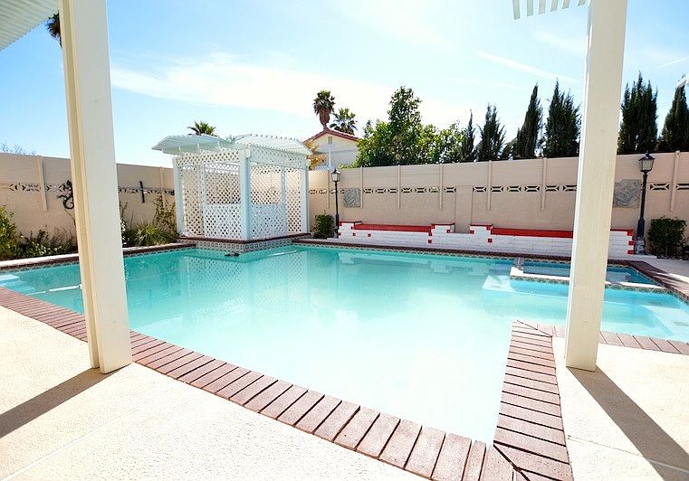 1st image of 4052 Spitze Dr