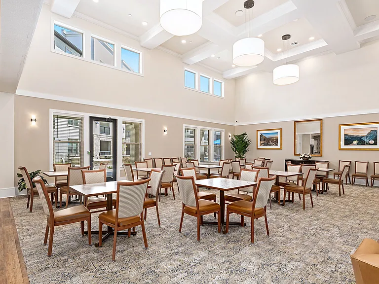 Mariposa Communications Parkway 55+ Apartment Homes — Photo 13