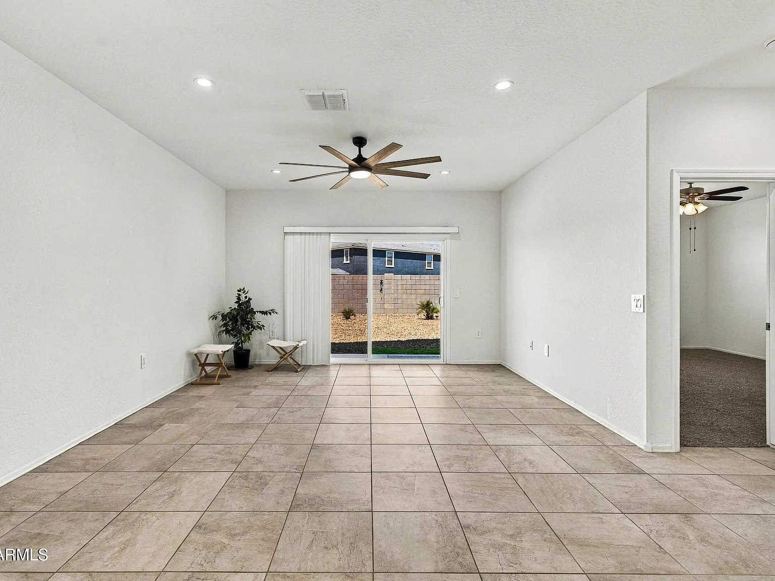3 bed, 2.0 bath, 1526 sqft, $1,595 — Photo 3
