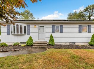114 Mary Ellen Dr, Milford, CT 06460