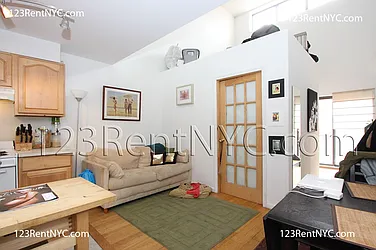 Rented by 123RentNYC.com