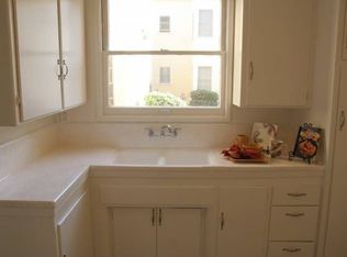 3226 Hollypark Dr APT 4, Inglewood, CA 90305