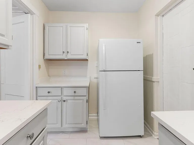 34 Ash St #103 — Photo 13