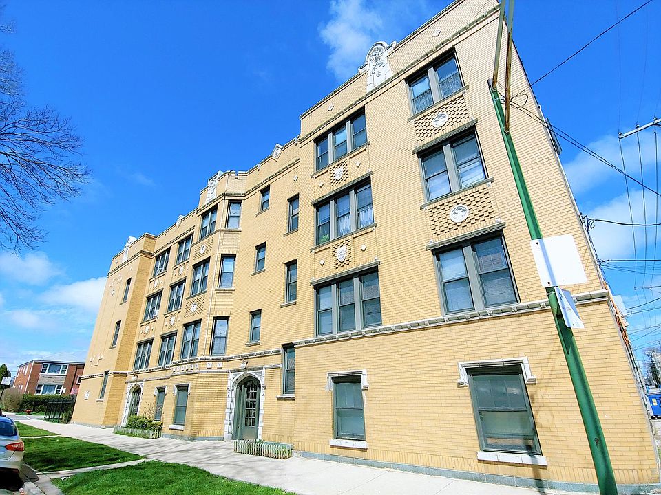 1st image of 2316 W Glenlake Ave #3