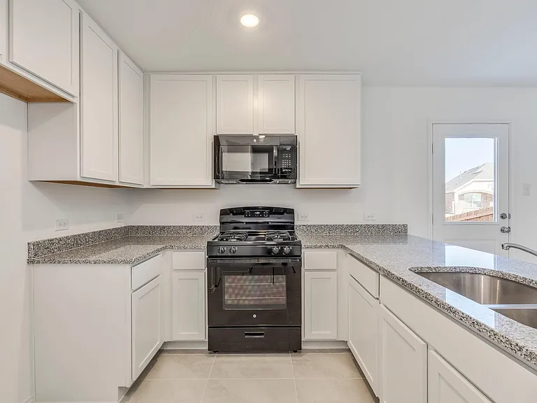 3605 Flicker Ln — Photo 1