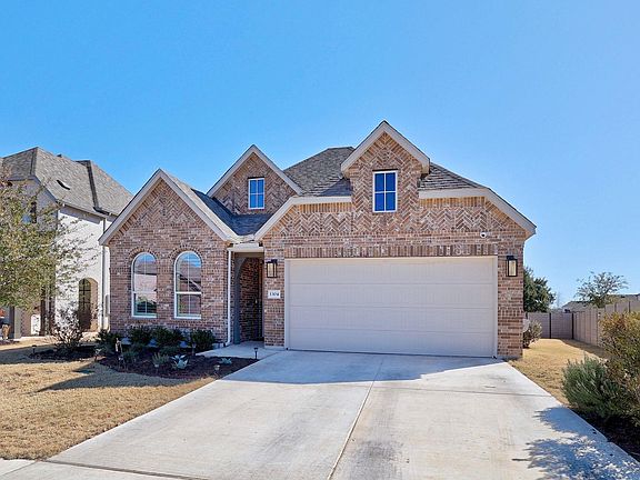 2nd image of 1304 Highcrest