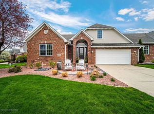 970 Ryan Ct, Crown Point, IN 46307